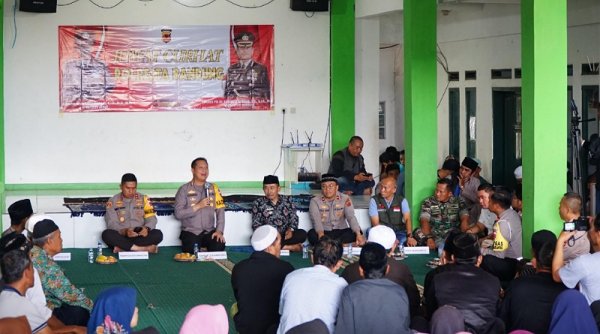 Jum'at Curhat Polresta Bandung, Warga Margahayu Tanyakan Bahayanya Obat Keras