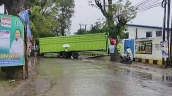 Pengendara Keluhkan Truk Besar Kerap Mogok dan Bikin Macet, Begini Respon Dishub