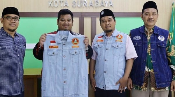 Rompi Jeans Biru Muhammadyah Wali Kota Eri Cahyadi, Tak Ada Nuansa Politik