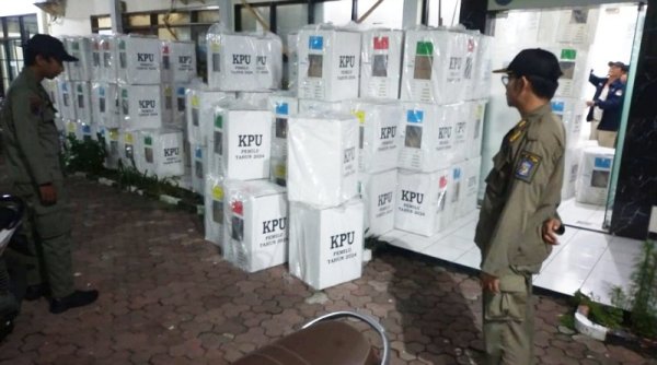 Distribusi Logistik Pemilu Sudah 100 Persen, Pemkot Surabaya Siap Sukseskan Pemilu 2024