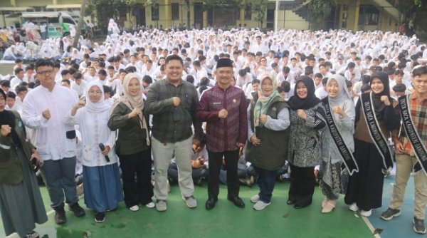 Pemkab Bandung Laksanakan Safari Literasi "Goes to School" ke SMAN 1 Baleendah