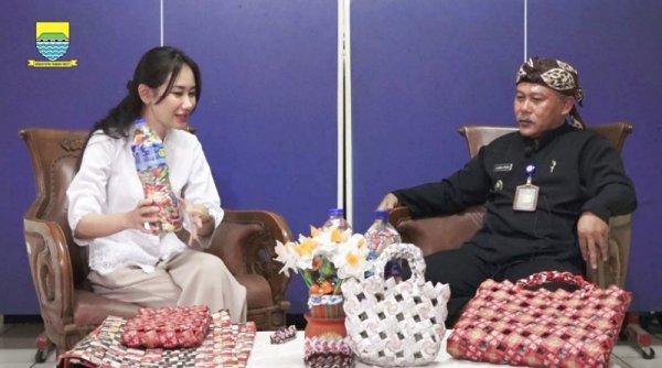 'Sesah Hilapna' Selesaikan Urusan Sampah di Cipadung Kota Bandung