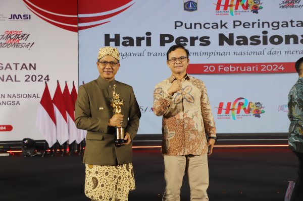 Bupati Dadang Supriatna Raih Anugerah PWI Pusat di Puncak Peringatan Hari Pers Nasional