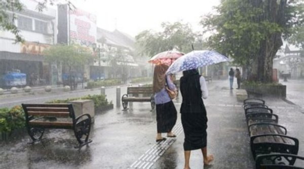 Cuaca Bandung Hari ini: Hujan Ringan Mengiringi Aktivitas