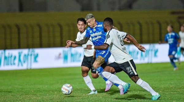 Persib Hancurkan RANS Nusantara FC 4-0, Puncaki Klasemen Liga 1
