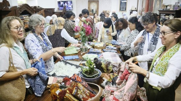 Paris van Java Dikunjungi 28 Istri Dubes Negara Sahabat