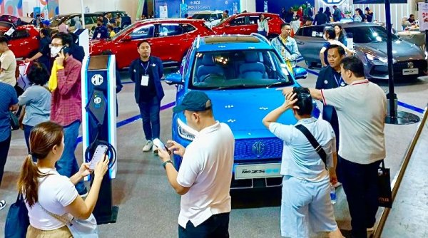 Duo EV MG Buatan Anak Bangsa Tebar Pesona di BCA Expoversary