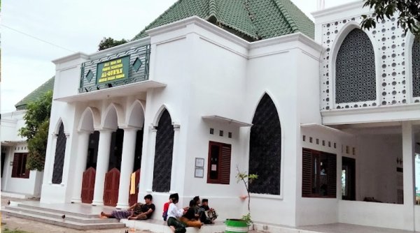 RAMADANAN | Mengintip Kehidupan Sederhana Gus Baha di Pesantren LP3IA Rembang