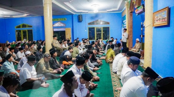 Safari Ramadan dan Tarling Bupati Bandung di Masjid Ashobarna Desa Jatisari