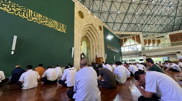 Islam Mengajarkan Literasi Tinggi, Mencegah Hoaks dan Berita Bohong