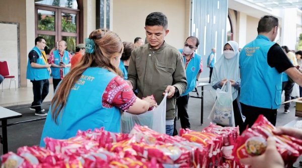 Masyarakat Tionghoa Peduli Gelontorkan 10.000 Paket Sembako Murah di Kota Bandung