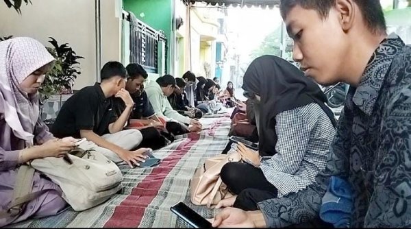 SMP Taruna Jaya 1 Surabaya Isi Program Kunjungan Rumah dengan Bukber