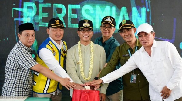 Telan Biaya Rp. 12 Miliar, Jembatan Cikeruh Diresmikan Bupati Bandung Dadang Supriatna
