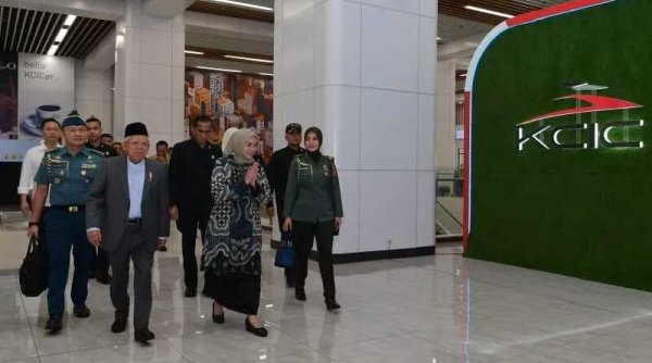 Wapres Ma'ruf Amin Sejumlah Sejumlah Kegiatan di Bandung