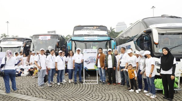 Dukung Penyelenggaraan Mudik Lancar, Perumnas Berangkatkan 5 Armada Bus di Tahun ini