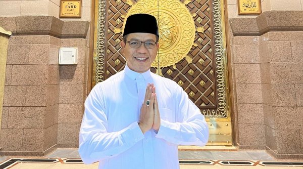 Saat Salat Idul Fitri 1445 H, Bupati Bandung Mohon Maaf Lahir dan Bathin pada Warga Kab. Bandung