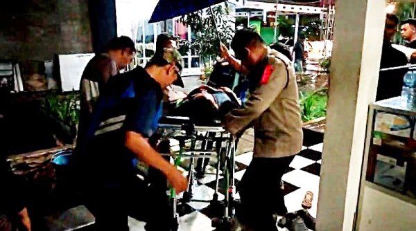 Polisi Bantu Pemudik Alami Sakit di Pospam Rest Area KM 149