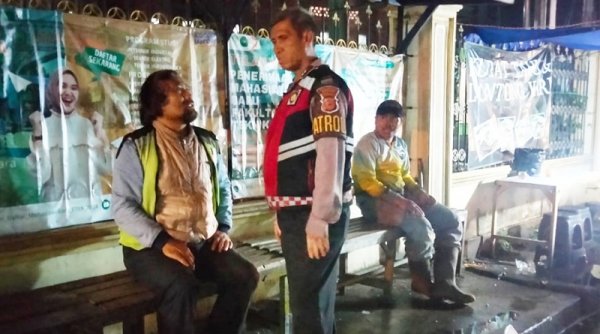 Cegah Tindak Kriminalitas, Anggota Polsek Banjaran Laksanakan Patroli Kewilayahan
