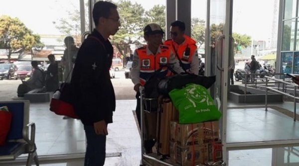 Di Terminal Ciakar Sumedang Kini Ada Porter