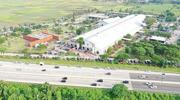 Peninjauan Arus Mudik oleh Menteri Perhubungan & Menko PMK di Rest Area Heritage KM 260B Banjaratma - Brebes Milik PTPP