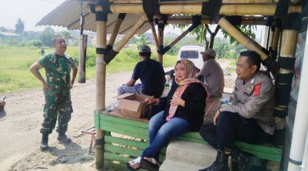 Jelang Hari Jadi ke-383 Kab Bandung, Tiga Pilar Desa Pananjung Bersihkan Lapangan Sadewata