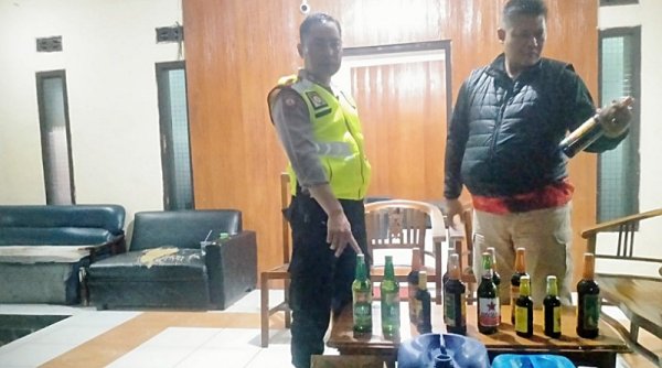 Polsek Rancaekek Kembali Gelar Ops Pekat Sasaran Penjual Miras