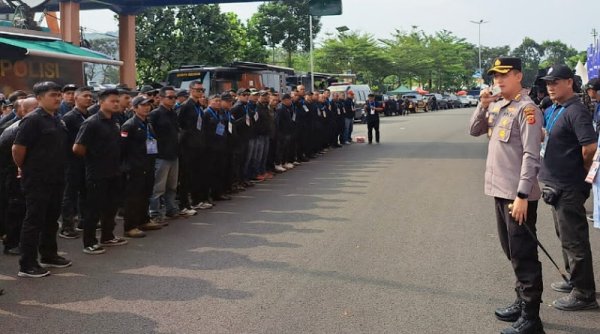 1.530 Personil Gabungan Amankan Pertandingan Persib Bandung vs Borneo FC di Si Jalak Harupat
