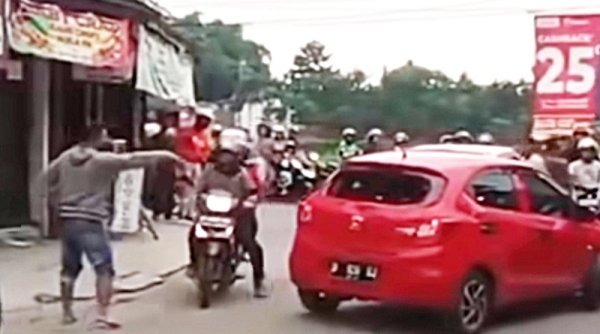 Todongkan "Pistol" ke Pengendara Lain di Jalan Rancamanyar, Pelaku Berhasil Ditangkap Polisi