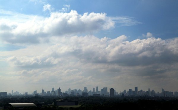 Perubahan Cuaca di Cimahi: Dari Cerah Berawan ke Hujan Ringan, BMKG Imbau Warga Waspada