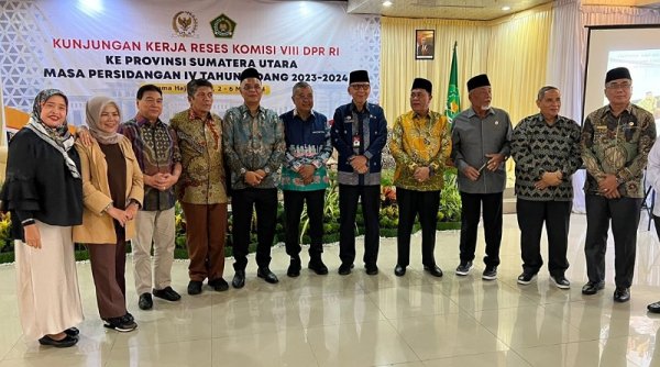 DPR Dorong Agar Kuota Haji Indonesia Bertambah
