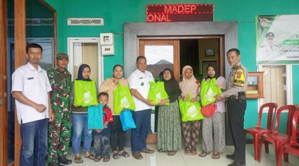 Keluarga Rawan Stunting Dapat Bantuan Sosial