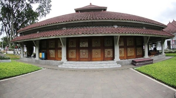Mulai Besok Pendopo Kota Bandung Dibuka untuk Umum, Begini Cara Daftarnya