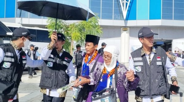 393 Jamaah Haji Indonesia Kloter Pertama Tiba di Madinah