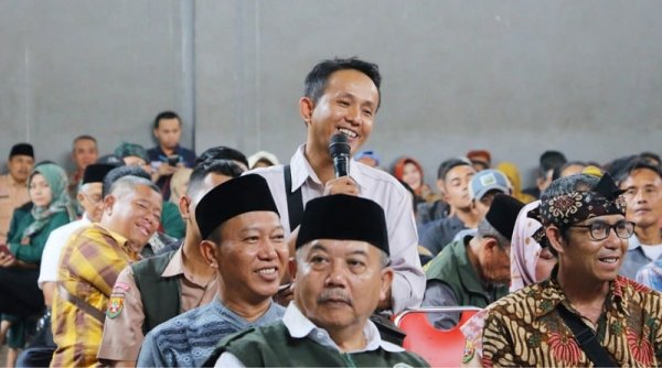 Rembug Bedas di Desa Kopo Kab. Bandung, Warga Bersyukur Bisa Dialog dengan Bupati 
