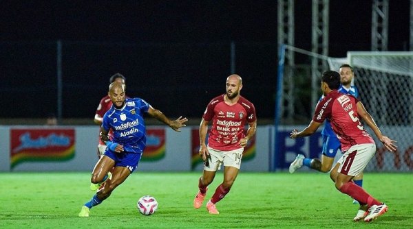Persib Bandung Ditahan Imbang 1-1 oleh Bali United