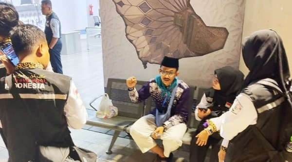 Petugas Sat Set Kerjanya, Bagas Tenang Meski Paspornya Tertinggal di Asrama Haji