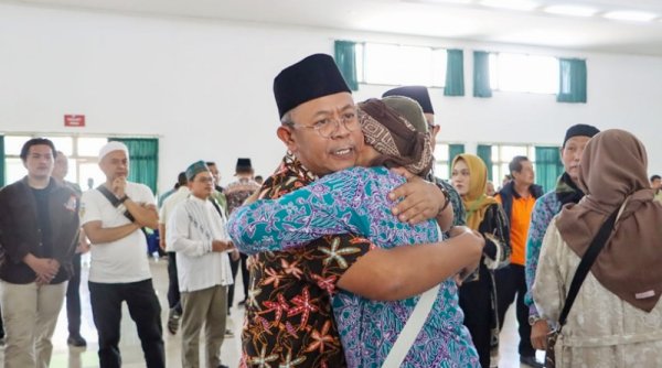 Sebanyak 634 Jemaah Haji dari Cimahi, Mulai Diberangkatkan ke Tanah Suci
