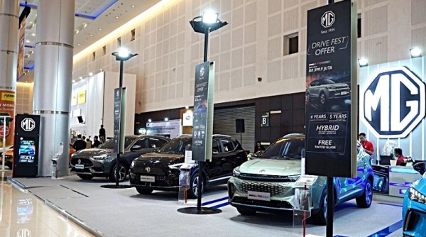 Ramaikan Ajang IIMS Surabaya 2024, MG Perkenalkan MG VS HEV ke Kota Pahlawan
