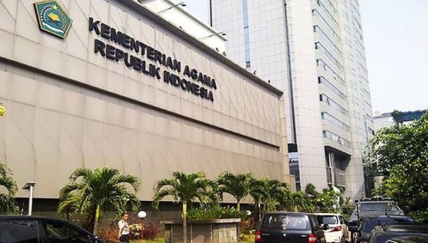 Menag Gus Yaqut Akan Beri Sanksi Travel Haji yang Keluarkan Visa Tidak Resmi