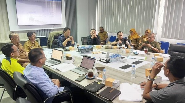 Pansus 8 DPRD Kota Bandung Bahas Raperda Keolahragaan