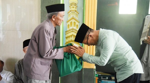 Kang DS: 1.500 Guru Ngaji di Kecamatan Pacet Telah Terakomodir