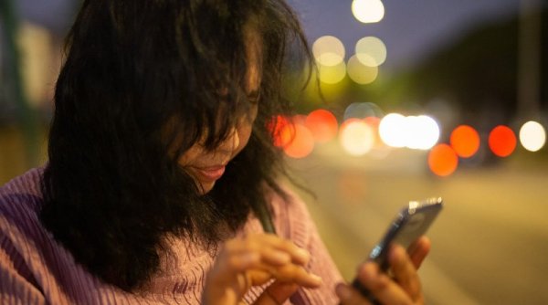 Media Sosial Memicu Standar Kecantikan Tak Sehat di Kalangan Remaja Indonesia