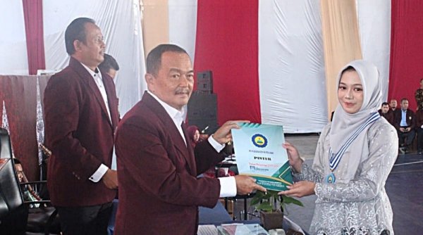 SMP Al Ma'soem : 219 Siswa Lulus 100 Persen, Ketua Yayasan Ceppy N. Masoem Beri Tanggapan