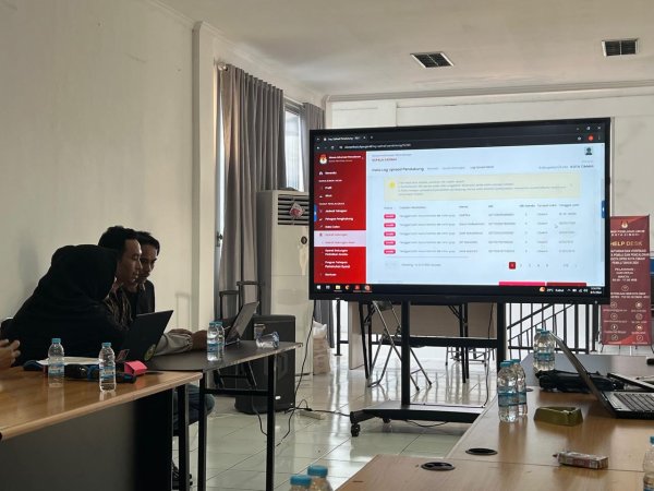KPU Cimahi Umumkan Asep Nandang dan Caca Nardiman Memenuhi Syarat Dukungan sebagai Bapaslon Independen