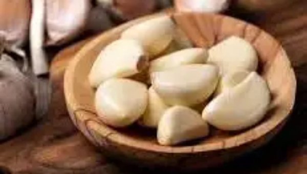 Bawang Putih: Senjata Ampuh Melawan Kolesterol Tinggi dan Penyakit Jantung