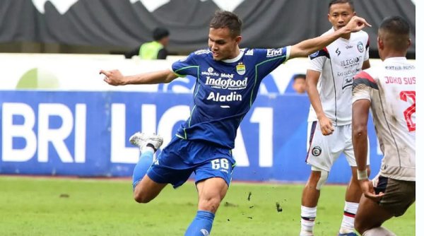 Dari Mimpi ke Kenyataan, Rezaldi Hehanussa dan Perjalanan Menjuarai Liga 1 Bersama Persib
