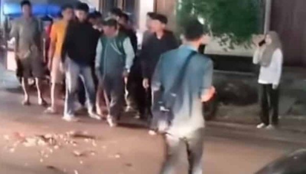 Kecelakaan di Temanggung, Pengendara Motor Selamat dalam Insiden Terjepit
