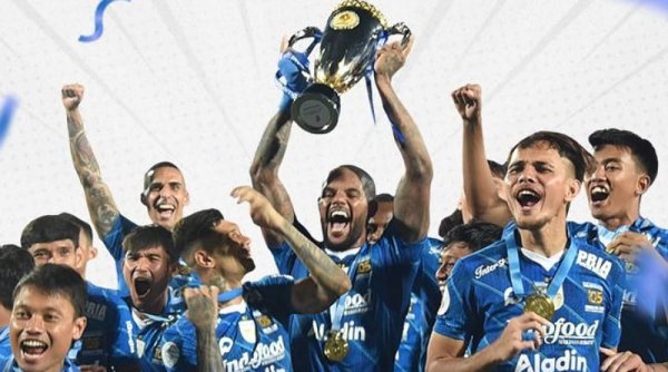 Lelang Jersey Match Worn PERSIB: Kesempatan Emas bagi Bobotoh