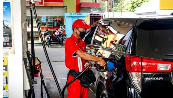 DLHK NTT dan Pertamina Ajak Warga Kupang Pilih BBM Ramah Lingkungan di SPBU