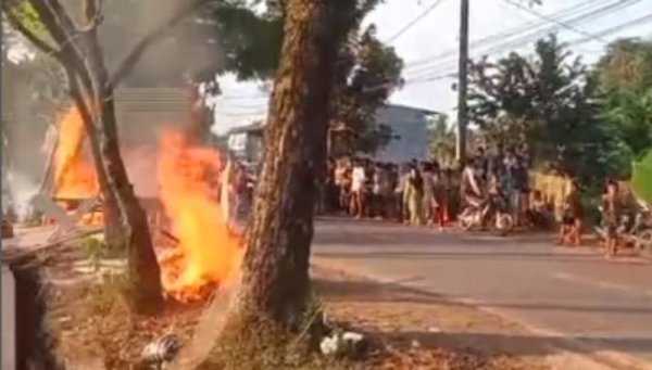 Kios Diduga Jualan Obat Keras Terlarang di Ciranjang Dibakar Warga